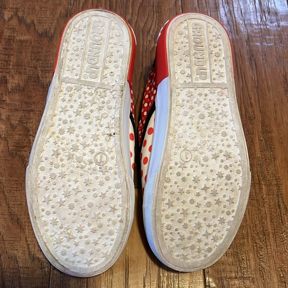 Minnie Mouse Slip-ons Size 1 - Picture 4 of 4